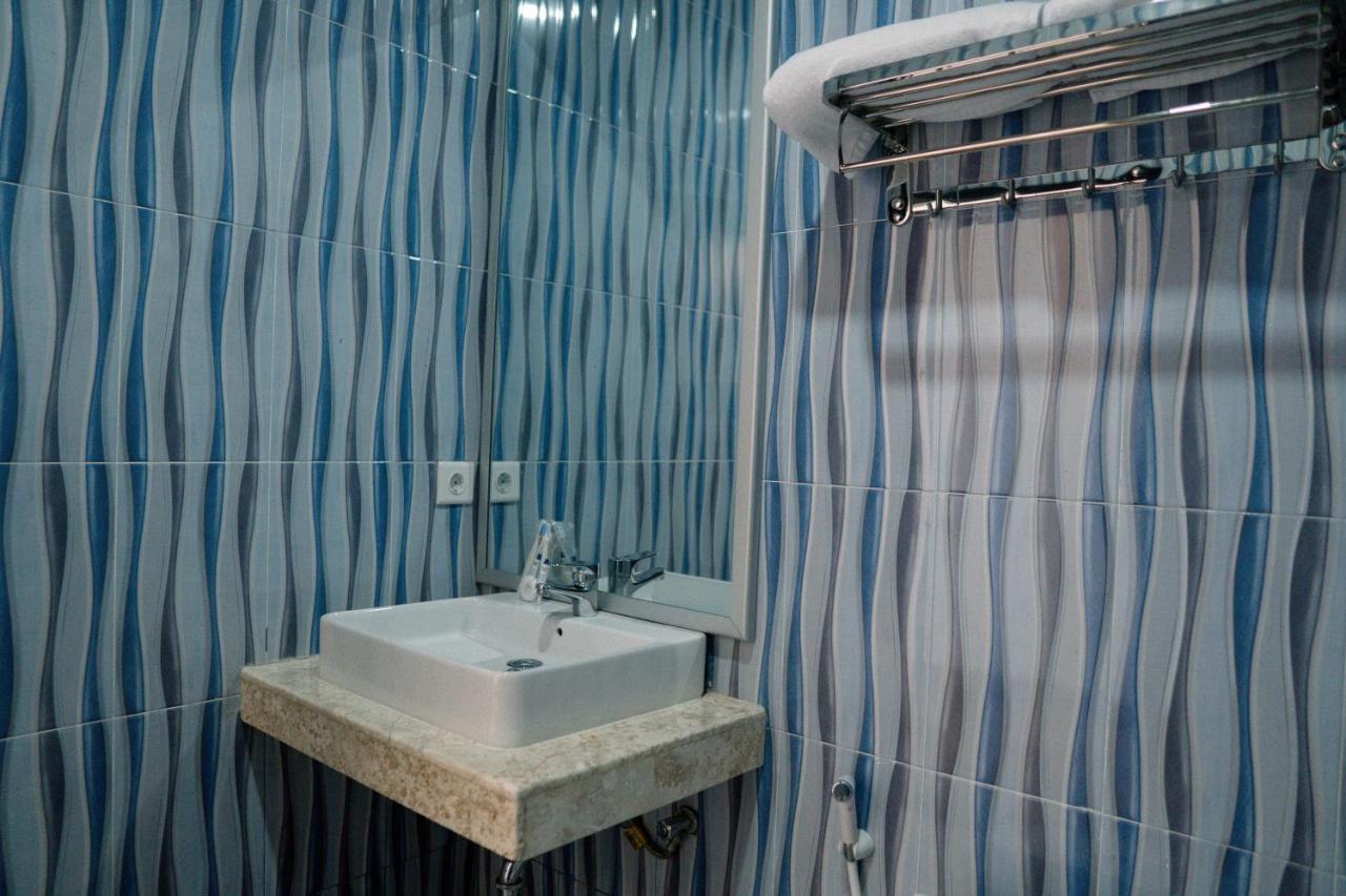 Christika Homestay Labuan Bajo Exterior photo