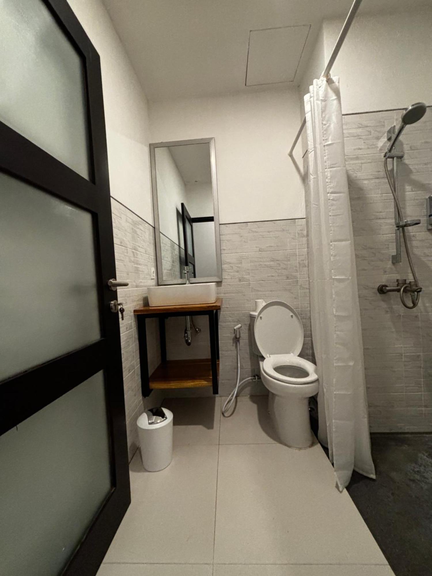 Christika Homestay Labuan Bajo Exterior photo